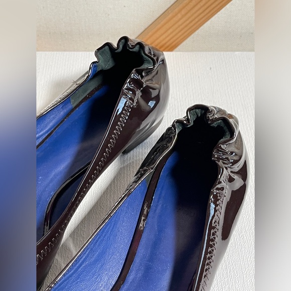 Tory Burch Reva Brown and Cobalt Blue Travel Ballet Flat Sz 7 - Picture 4 of 7